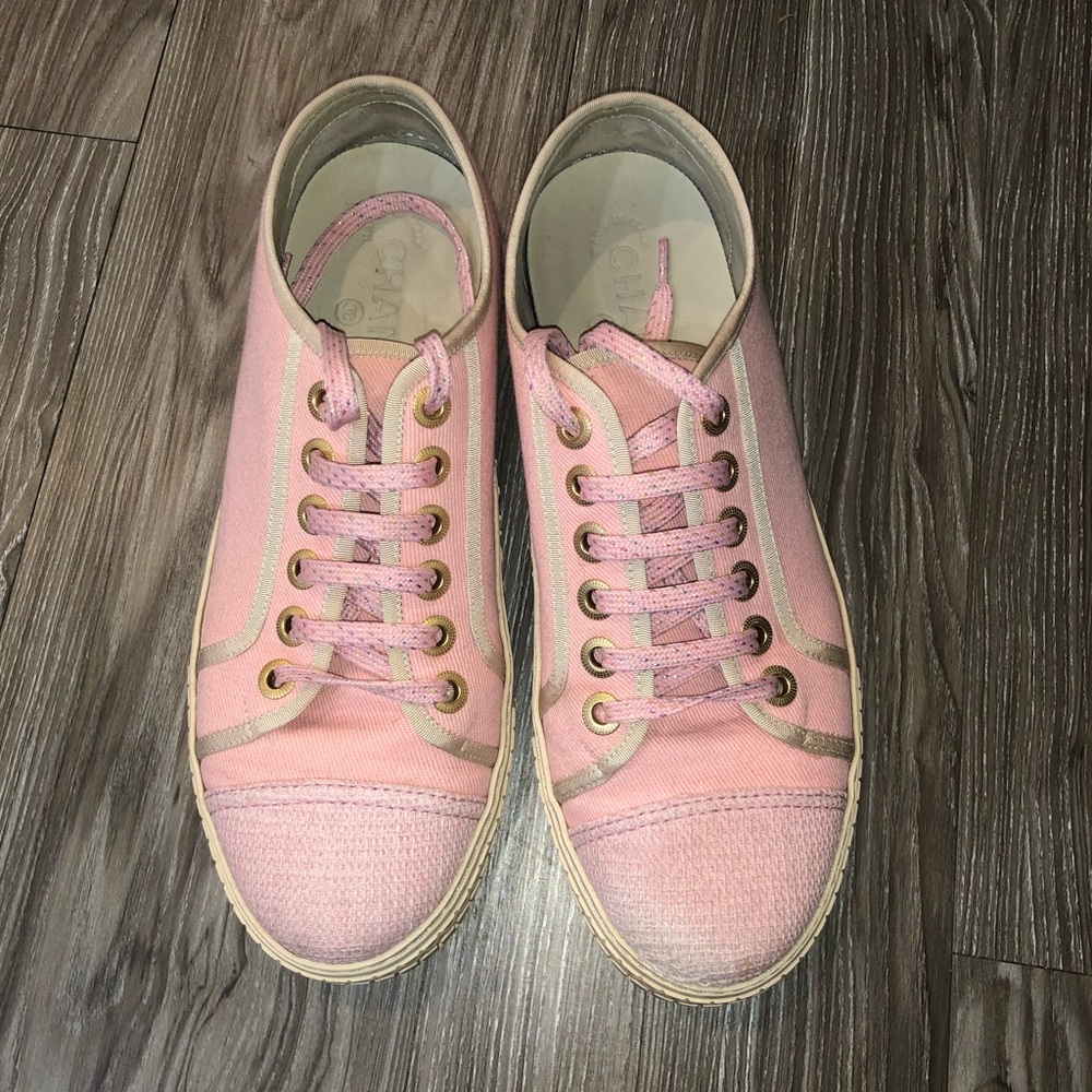 CHANEL pink sneakers! Authentic.